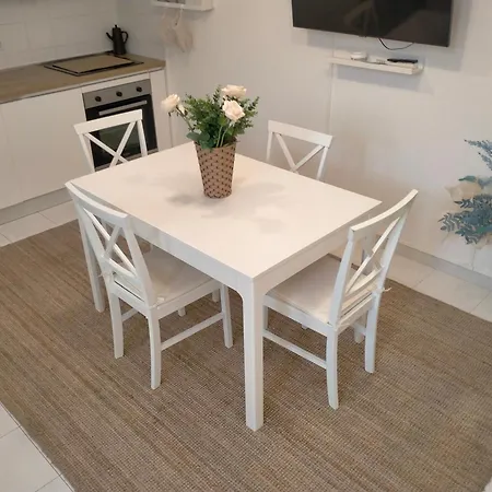 Soleil Con Piscina E Campo Da Tennis Condominiale 维拉西米乌斯